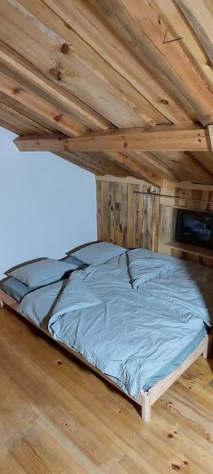Chalet Boruvka - Biofarma Na Samote V Lesich Benesov  Exterior foto